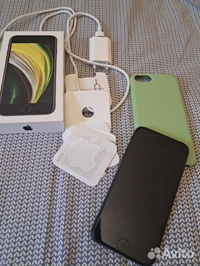 iPhone SE (2020), 64 ГБ