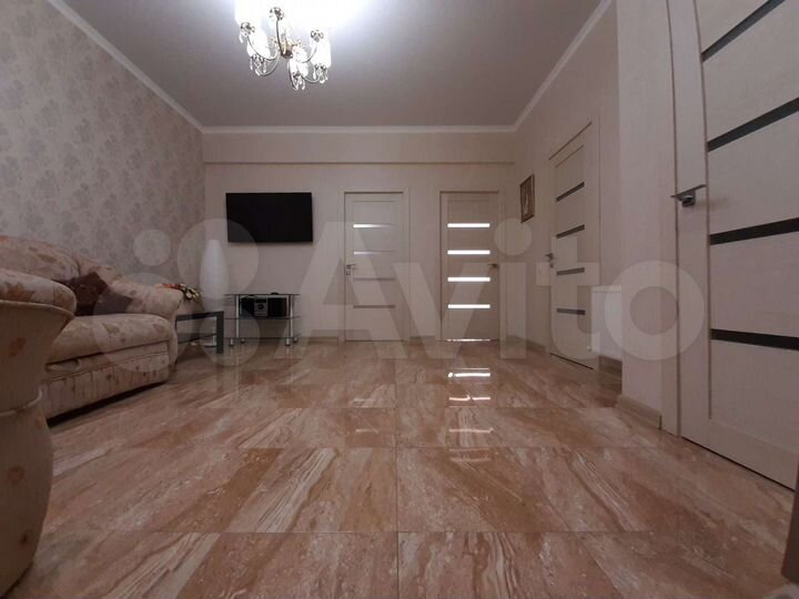 2-к. квартира, 55 м², 3/5 эт.