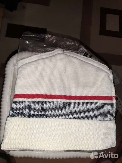 Финская шапка петушок