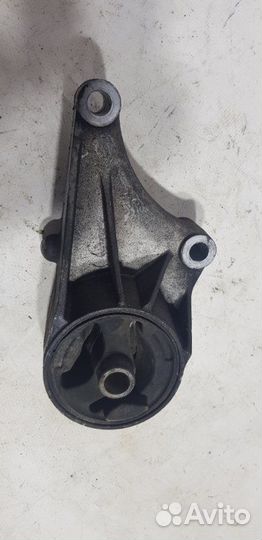 Подушка двигателя передняя Opel Astra H Z16XER