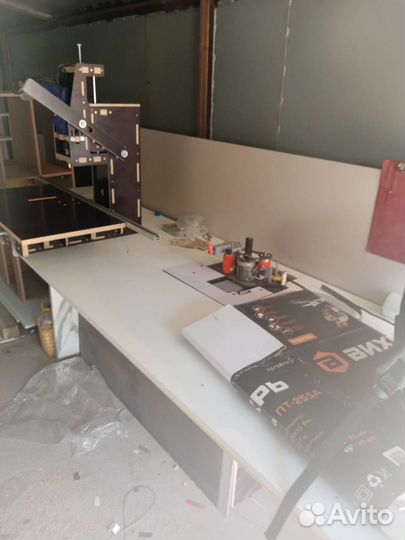 Кромкооблицовочный станок