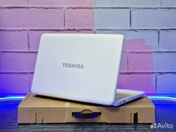 Игровой ноутбук Toshiba i5 17.3 SSD 480гб