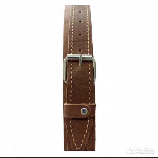 Интерьерное зеркало на кожаном ремне 