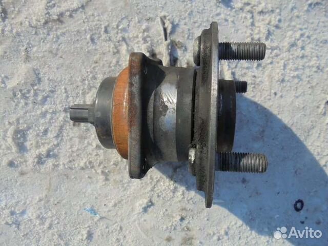 Ступица задняя Toyota Corolla Fielder NZE141