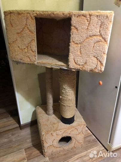 Домик с когтеточкой