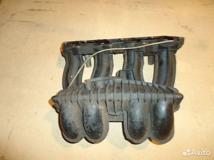 Коллектор впускной SsangYong Korando 2.3 бензин