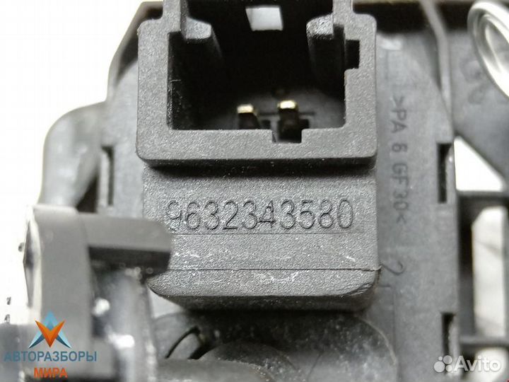 Кнопка открытия багажника Peugeot 307 2005