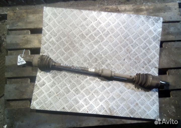 Привод (шрус) передний правый на Хендай Верна