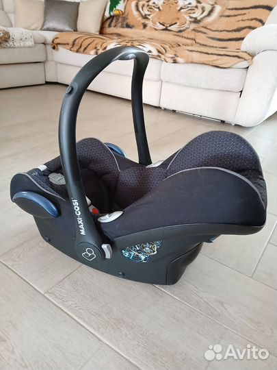 Автолюлька maxi cosi cabriofix