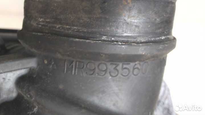 Патрубок воздушного фильтра Mitsubishi Grandis, 20