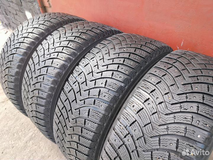 Michelin Latitude X-Ice XI2 225/60 R17 103T
