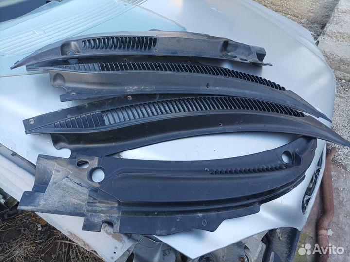 Жабо Dodge Intrepid 2