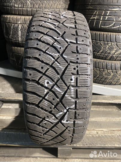 Nitto Therma Spike 215/55 R17 98T