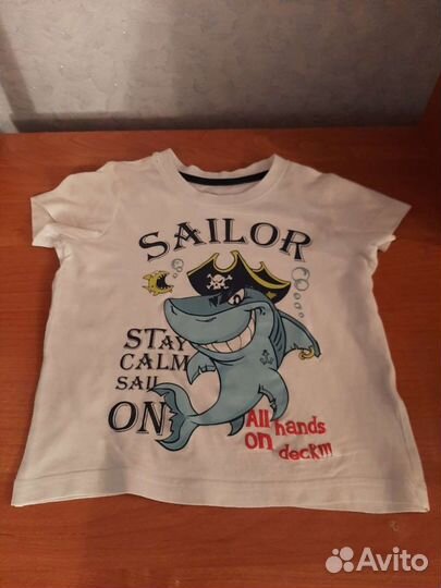 Футболки разные