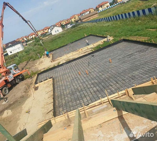 Льем фундаменты