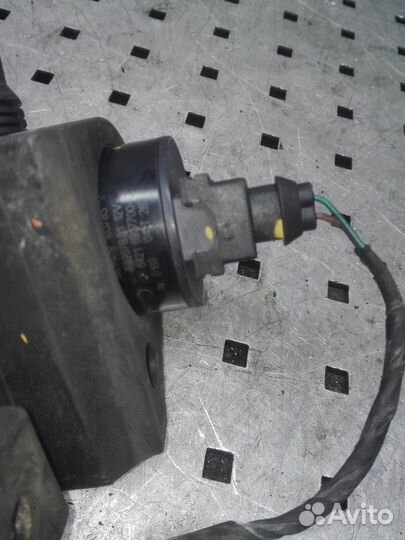 Насос водяной (помпа) BMW 5-Series/M5