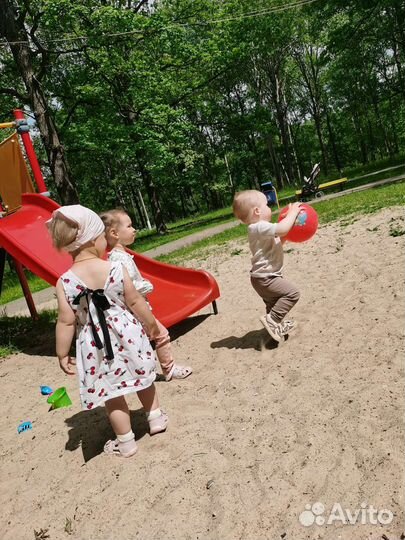 Услуги няни для ребенка