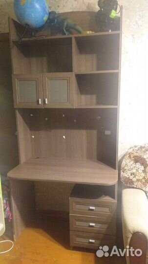 Компьютерный стол