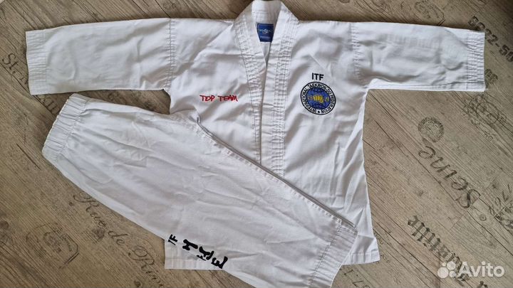 Добок для тхеквондо 110см