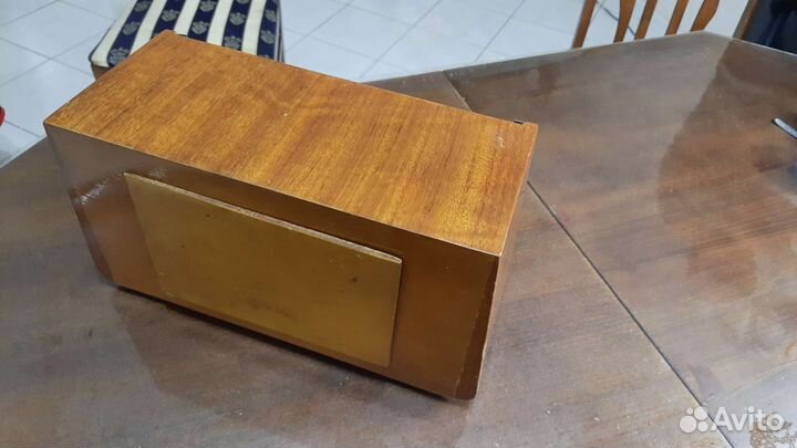 Настольные часы Янтарь