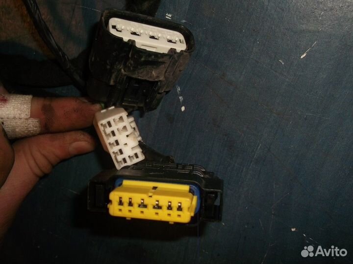 Электропроводка двери задней левой (Kia Ceed)