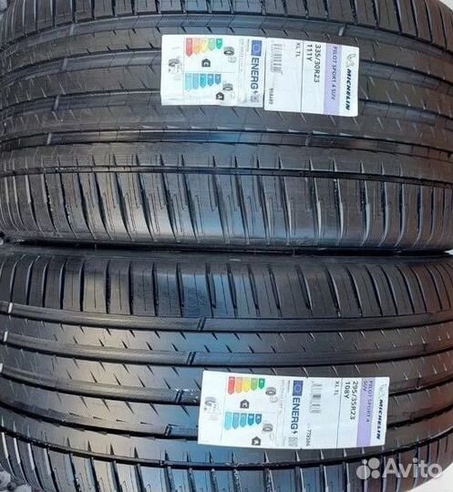 Michelin Pilot Sport 4 SUV 335/30 R23 111Y