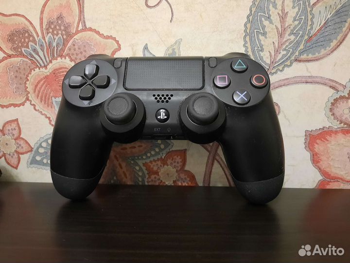 Sony PS4 геймпад