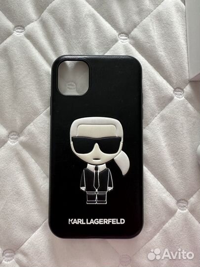 Чехол на iPhone 11