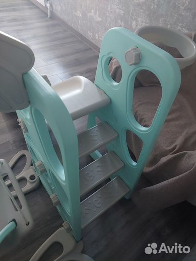 Детская горка с качелей