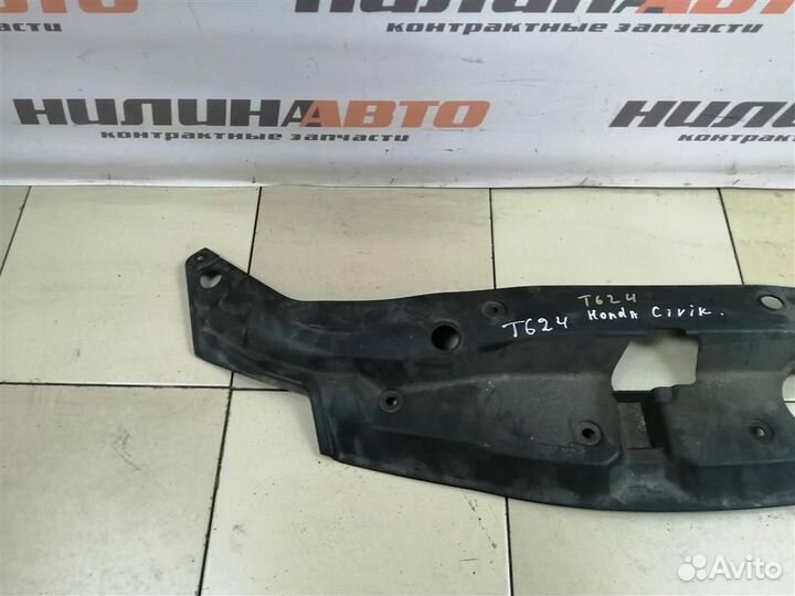 Накладка передней панели Хонда Цивик 8