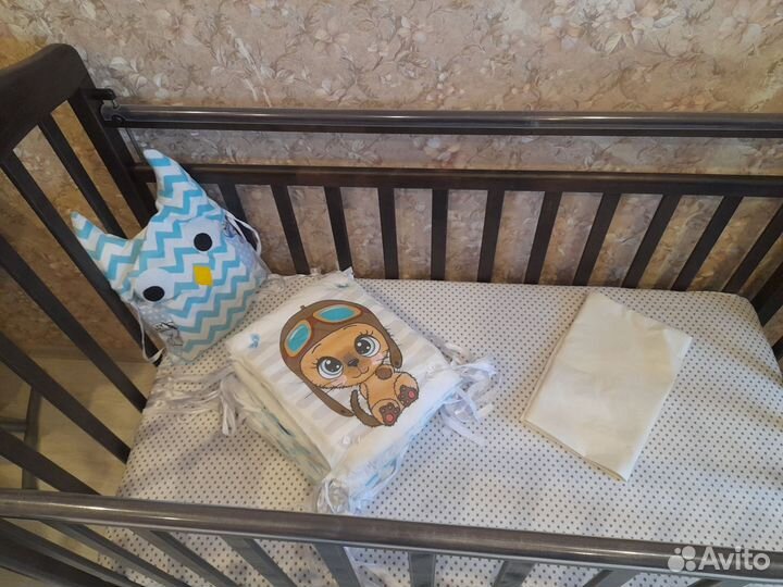 Детская кроватка