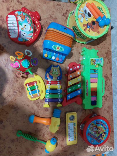 Музыкальный телефон, гитара детская, инструменты