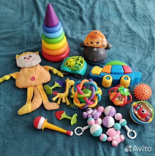 Детские игрушки до 1 года пакетом