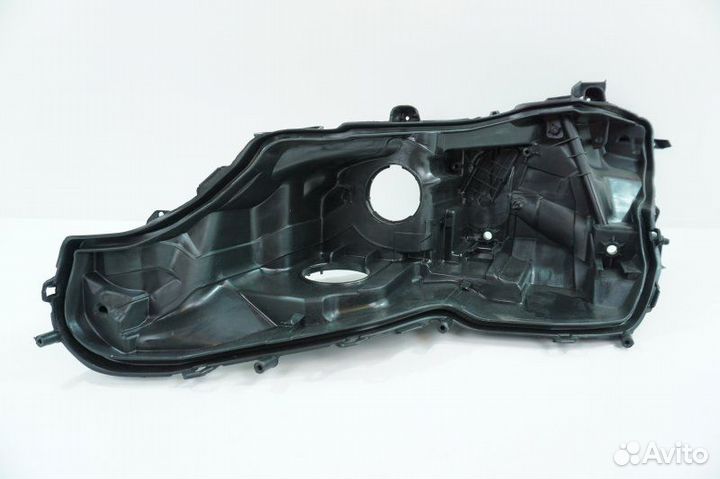 Корпус фары левый Toyota Camry V70 2018
