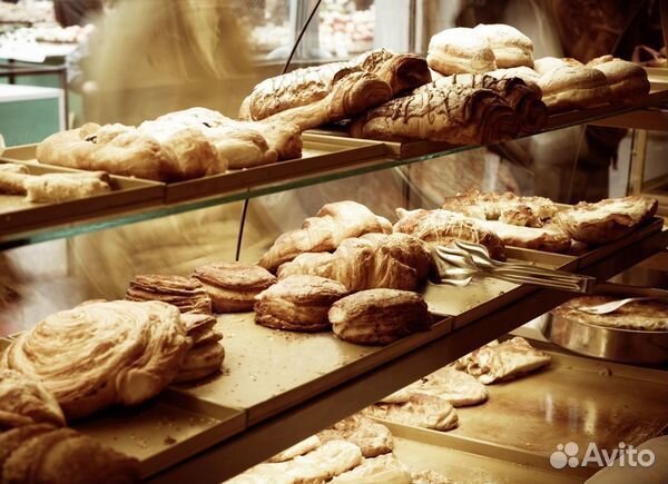 Пекарня у метро / Высокий трафик клиентов