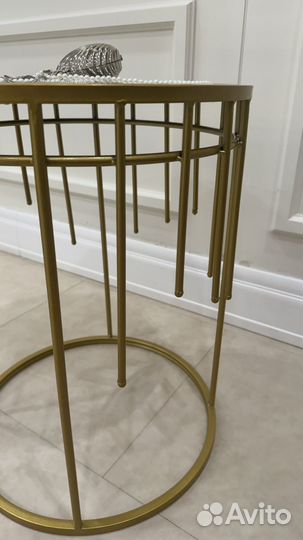 Журнальный столик