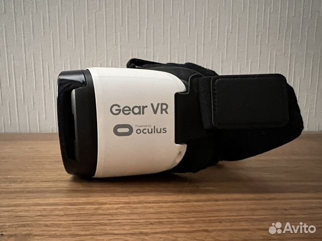 Очки для смартфона Samsung Gear VR, черно-белый