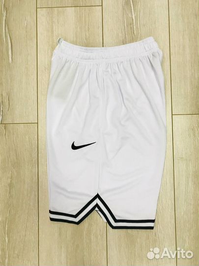 Шорты Nike