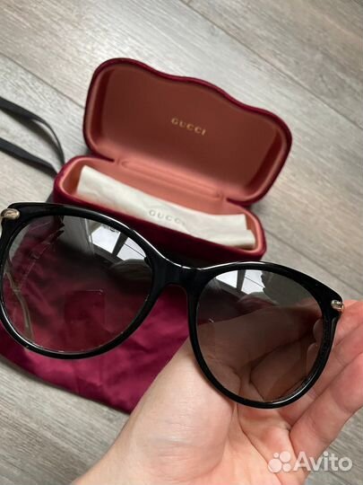 Солнцезащитные очки женские Gucci
