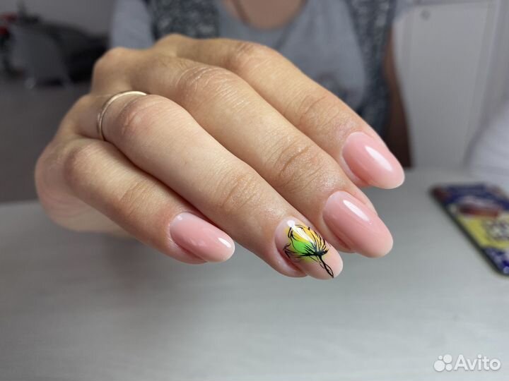 Маникюр, наращивание ногтей