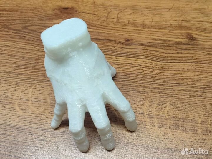 Рука Венсдей из фильма