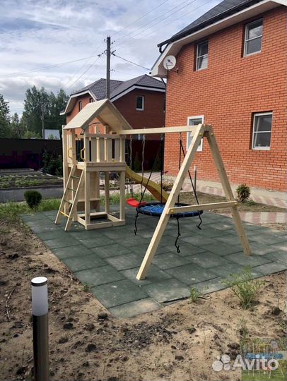 Детская площадка для игры