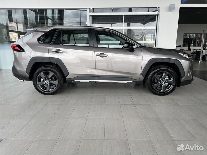 Toyota RAV4, 2022