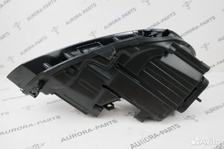 Фара VW Touareg NF