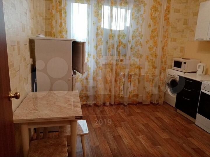 2-к. квартира, 60 м², 6/9 эт.