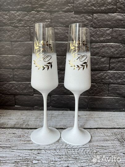 Свадебные аксессуары и бокалы