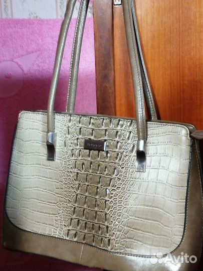 Сумка женская в хорошем состоянии