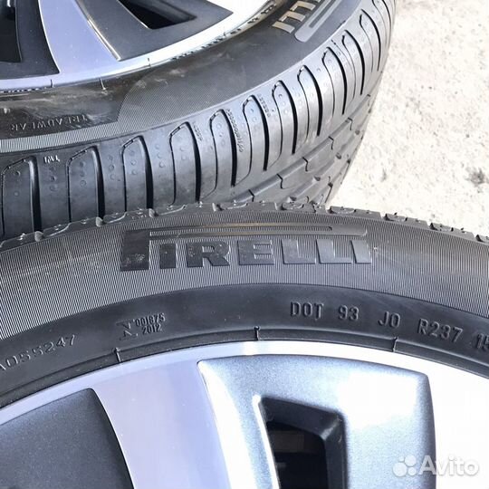 Skоda superb/octavia 215/55 17 pirelli