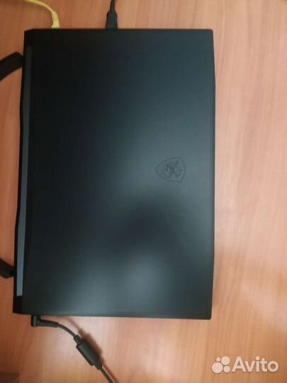 Игровой ноутбук msi katana gf 76 12uc-257xRU