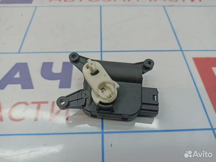 Моторчик заслонки отопителя Volkswagen Golf Plus (Mk5) 3C1907511F